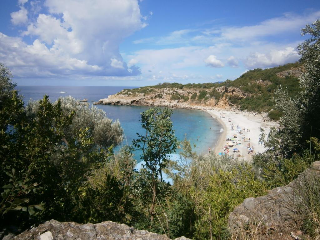 Studios Peric Sveti Stefan Luaran gambar