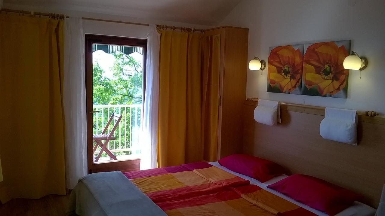 Studios Peric Sveti Stefan Luaran gambar