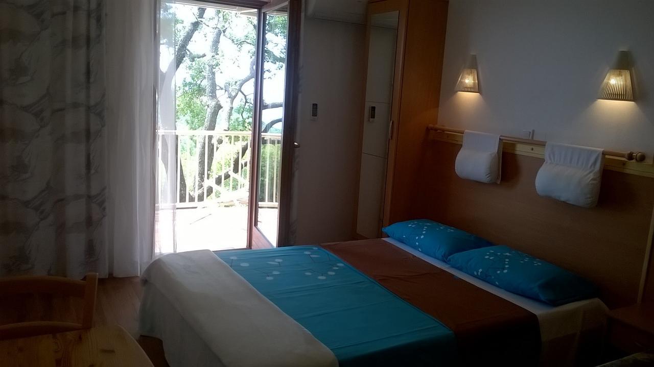 Studios Peric Sveti Stefan Luaran gambar